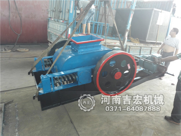 對輥破碎機的工作分為哪幾步？