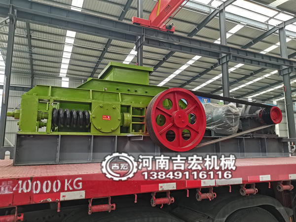為什么碳素行業(yè)青睞雙齒輥破碎機？——破碎效率與維護成本分析！